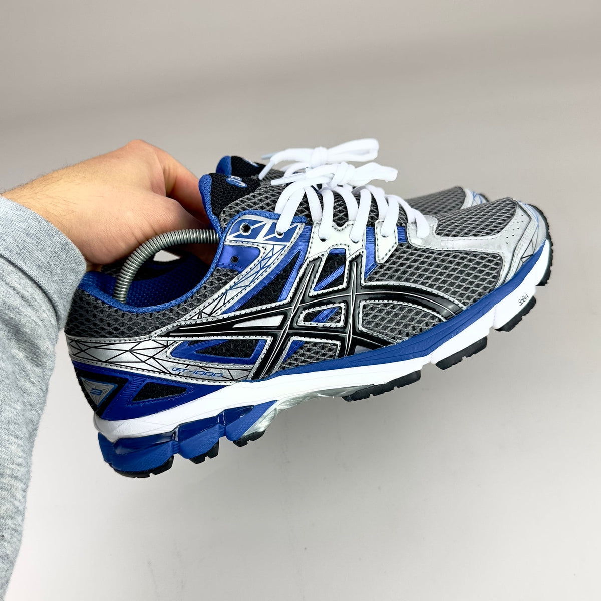 ASICS Gel Nimbus 16 - Gris / Bleu Roi - Sneykers