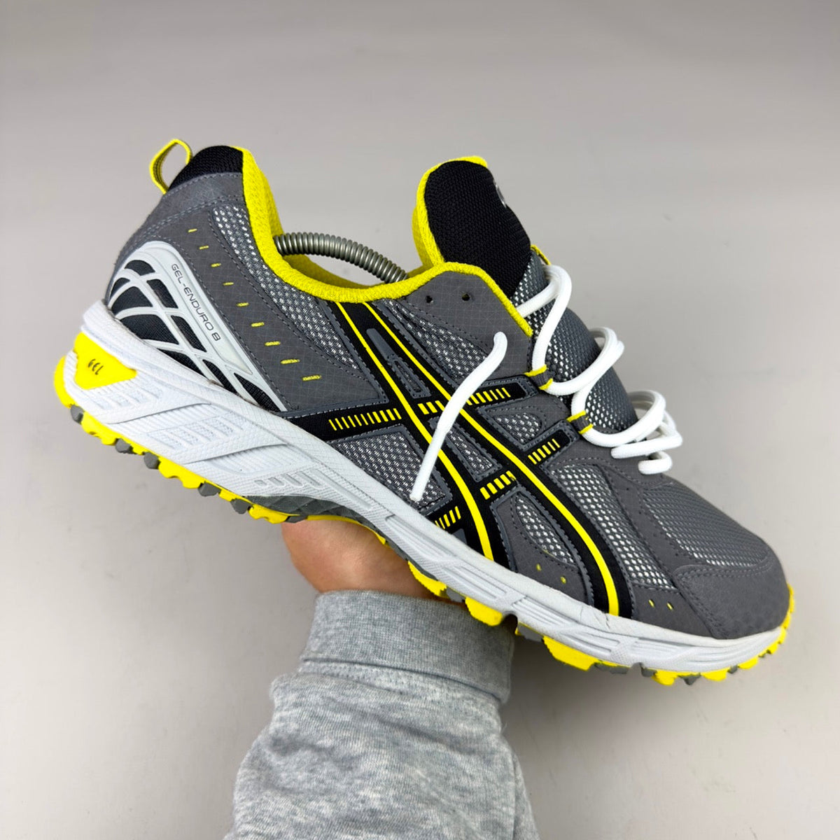 ASICS Gel Nimbus 16 - Gris / Jaune Fluo / Blanc - Sneykers