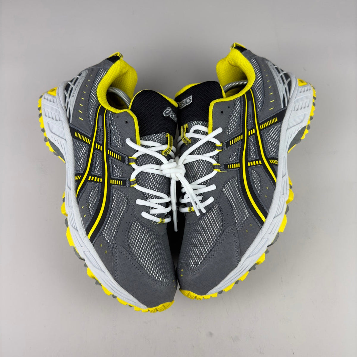 ASICS Gel Nimbus 16 - Gris / Jaune Fluo / Blanc - Sneykers