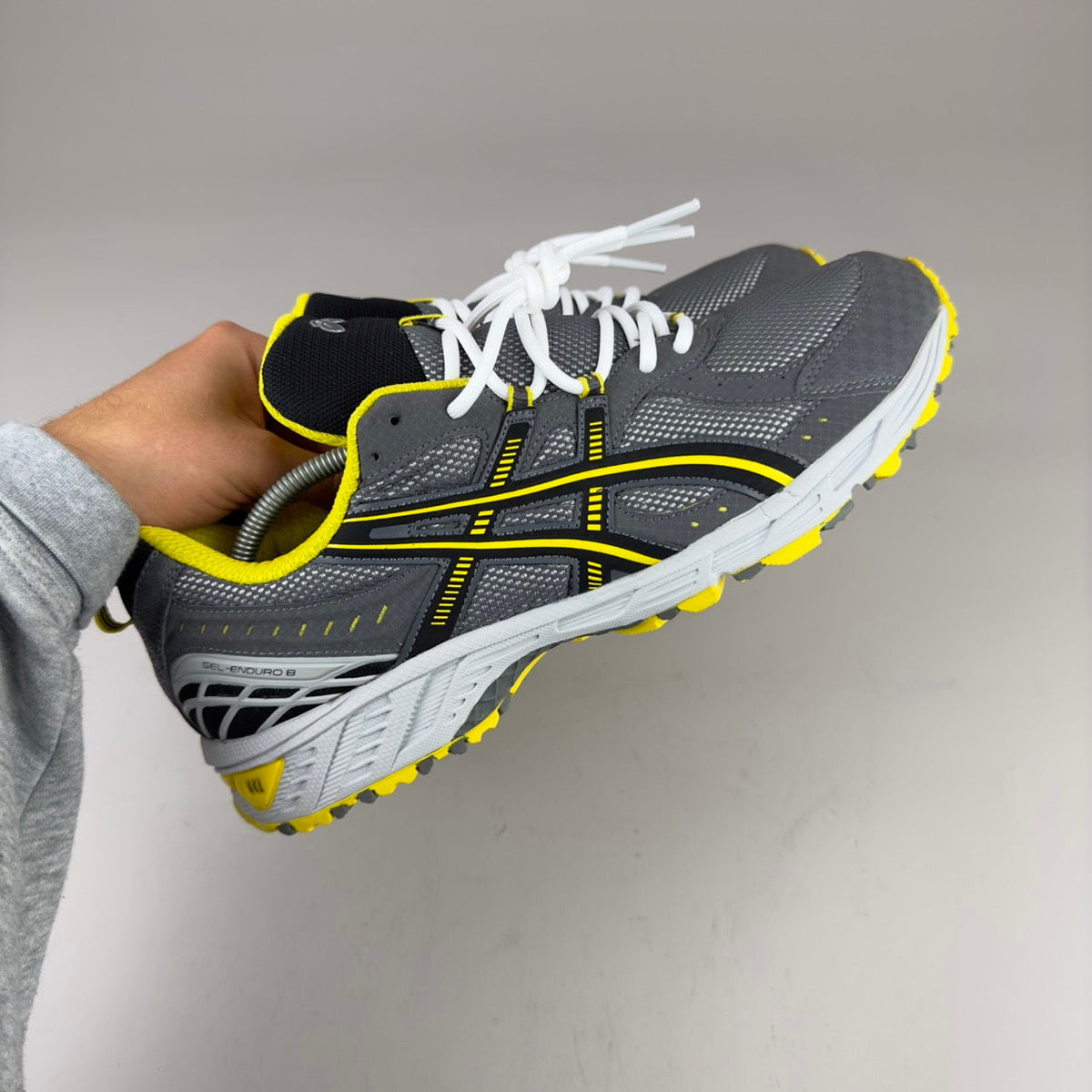 ASICS Gel Nimbus 16 - Gris / Jaune Fluo / Blanc - Sneykers