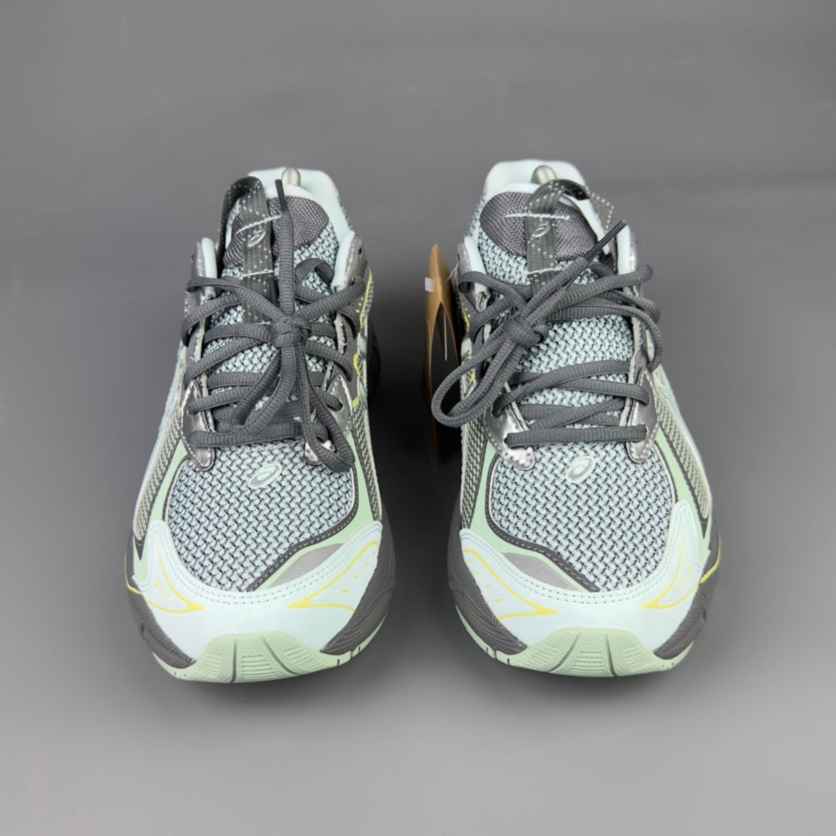 ASICS Gel Nimbus 16 - Gris / Vert Menthe - Sneykers