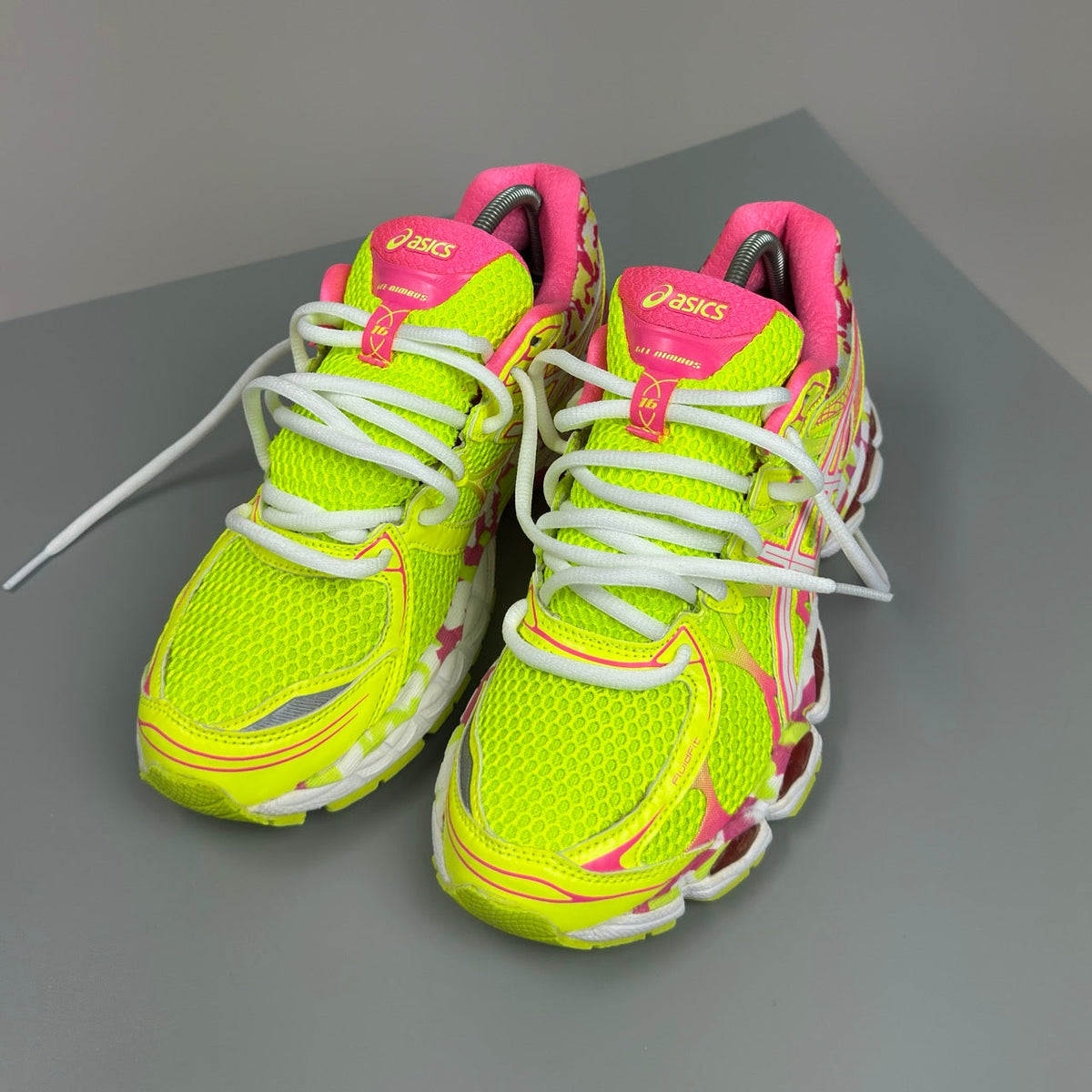 ASICS Gel Nimbus 16 - Jaune Fluo / Rose Fluo - Sneykers