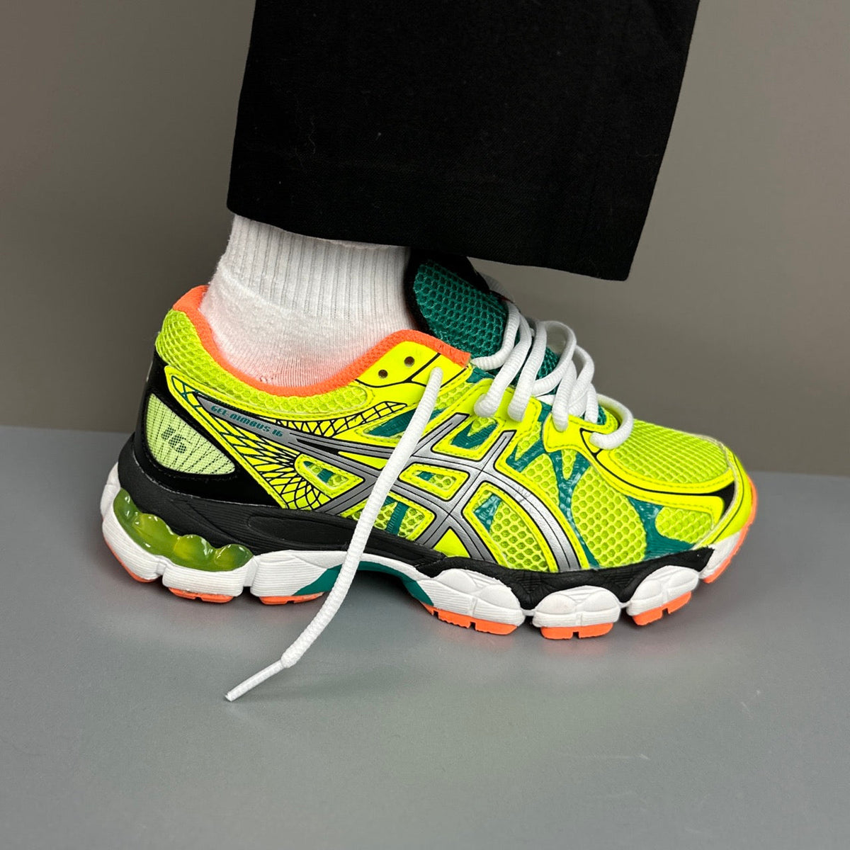 ASICS Gel Nimbus 16 - Jaune Fluo / Turquoise - Sneykers