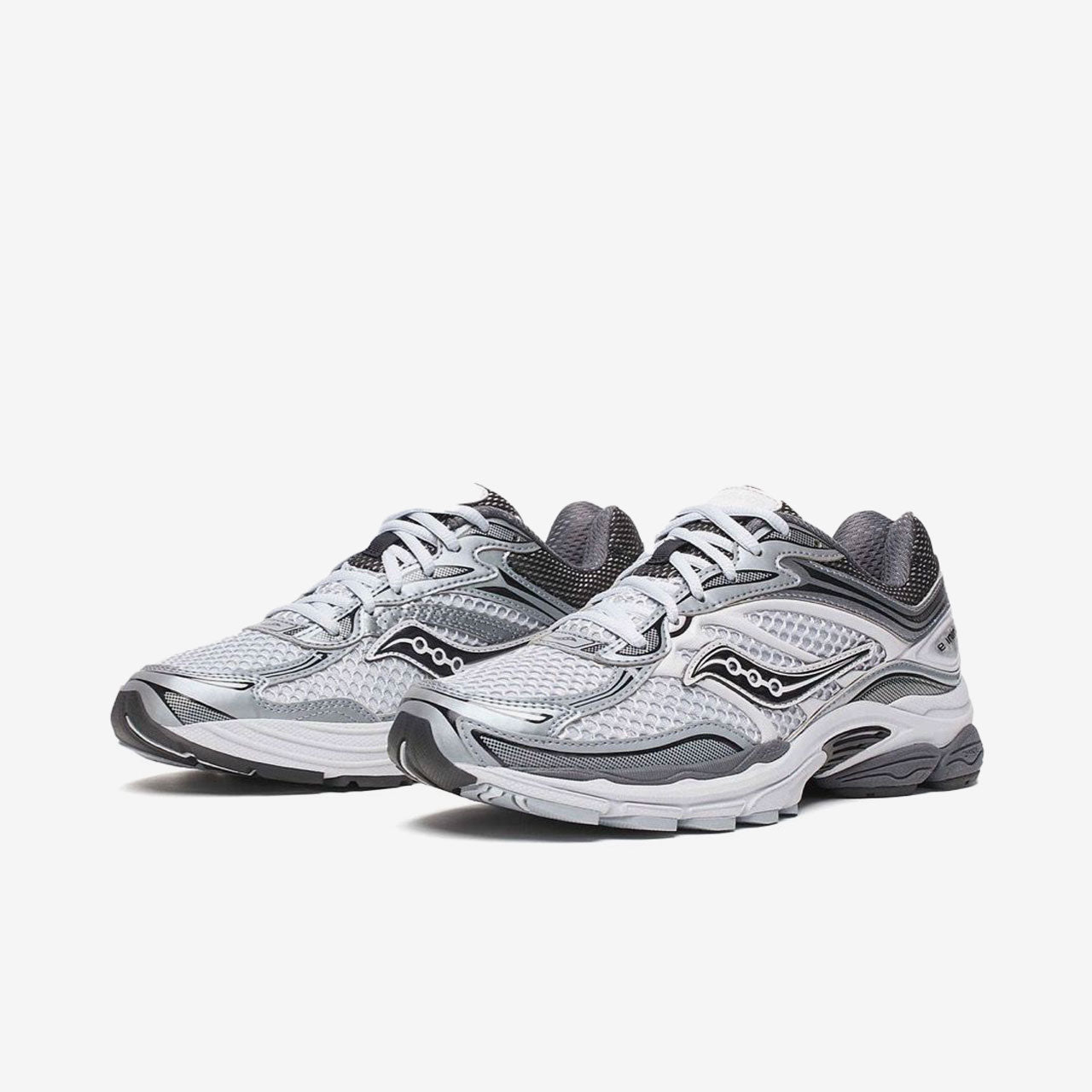Saucony ProGrid Omni 9 Microchip