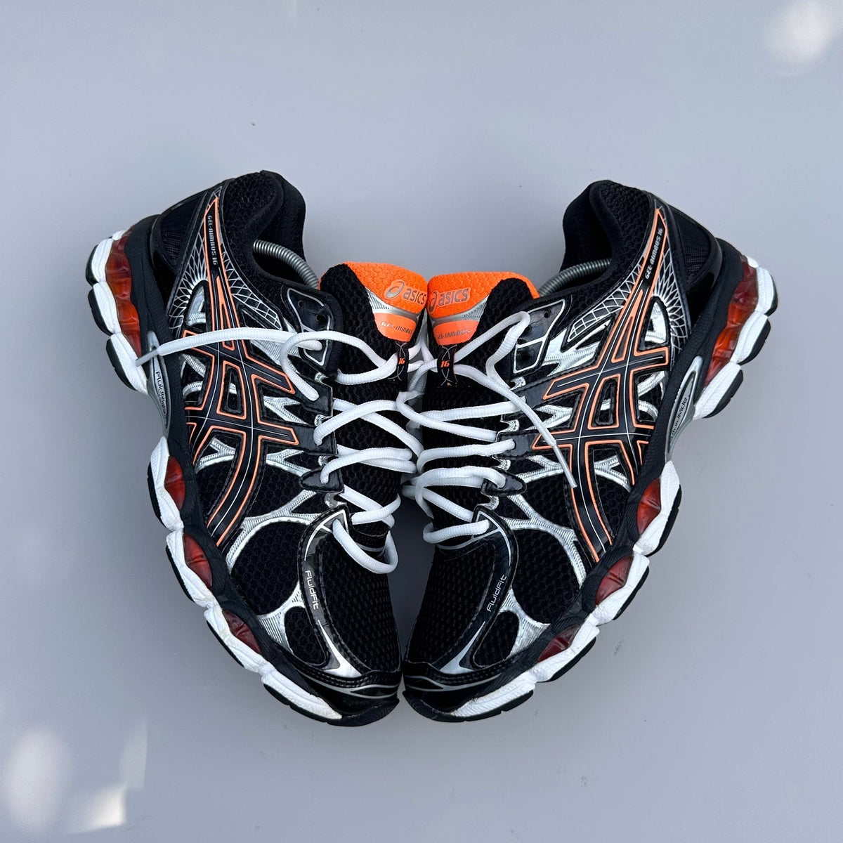 ASICS Gel Nimbus 16 - Noir / Orange / Argent - Sneykers