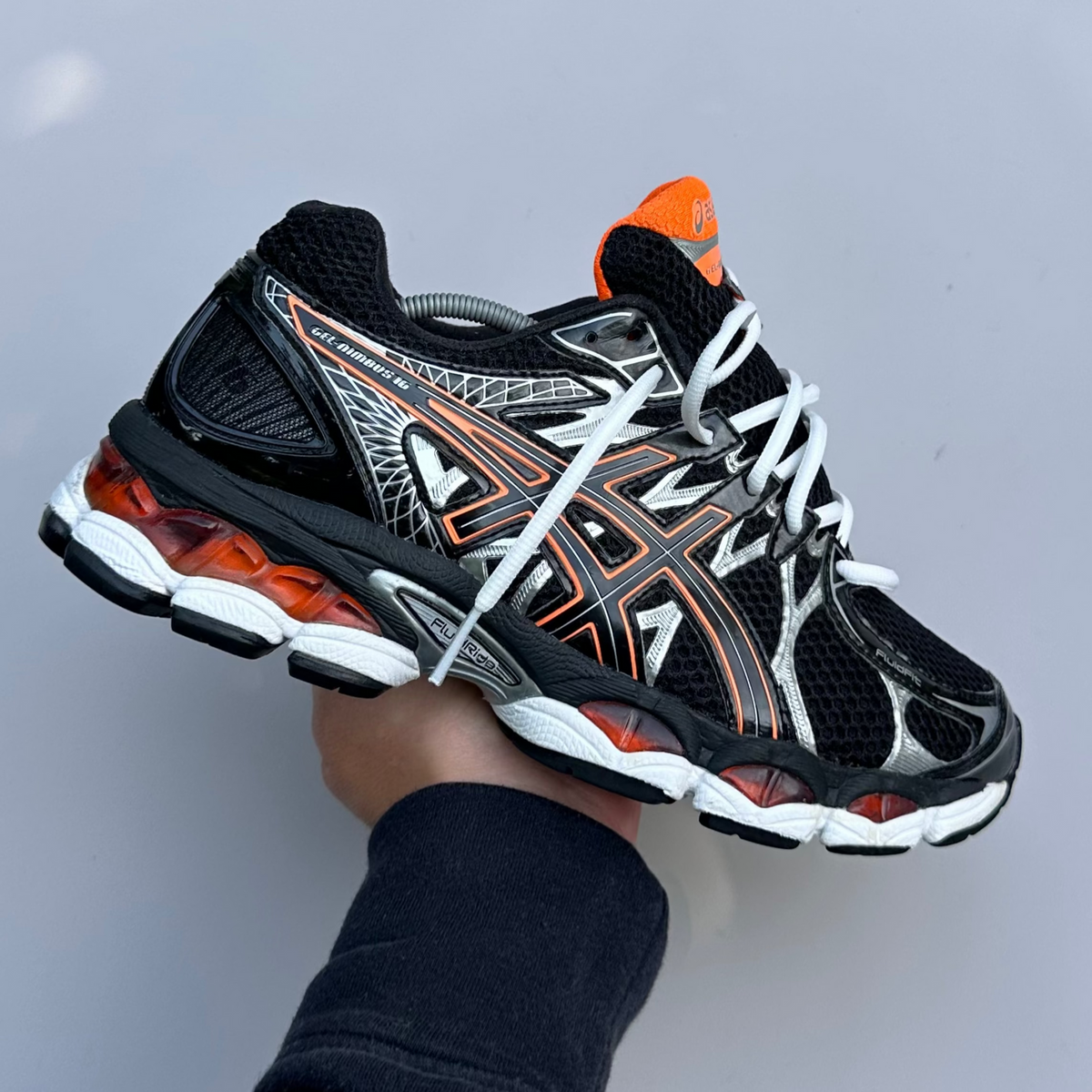 ASICS Gel Nimbus 16 - Noir / Orange / Argent - Sneykers