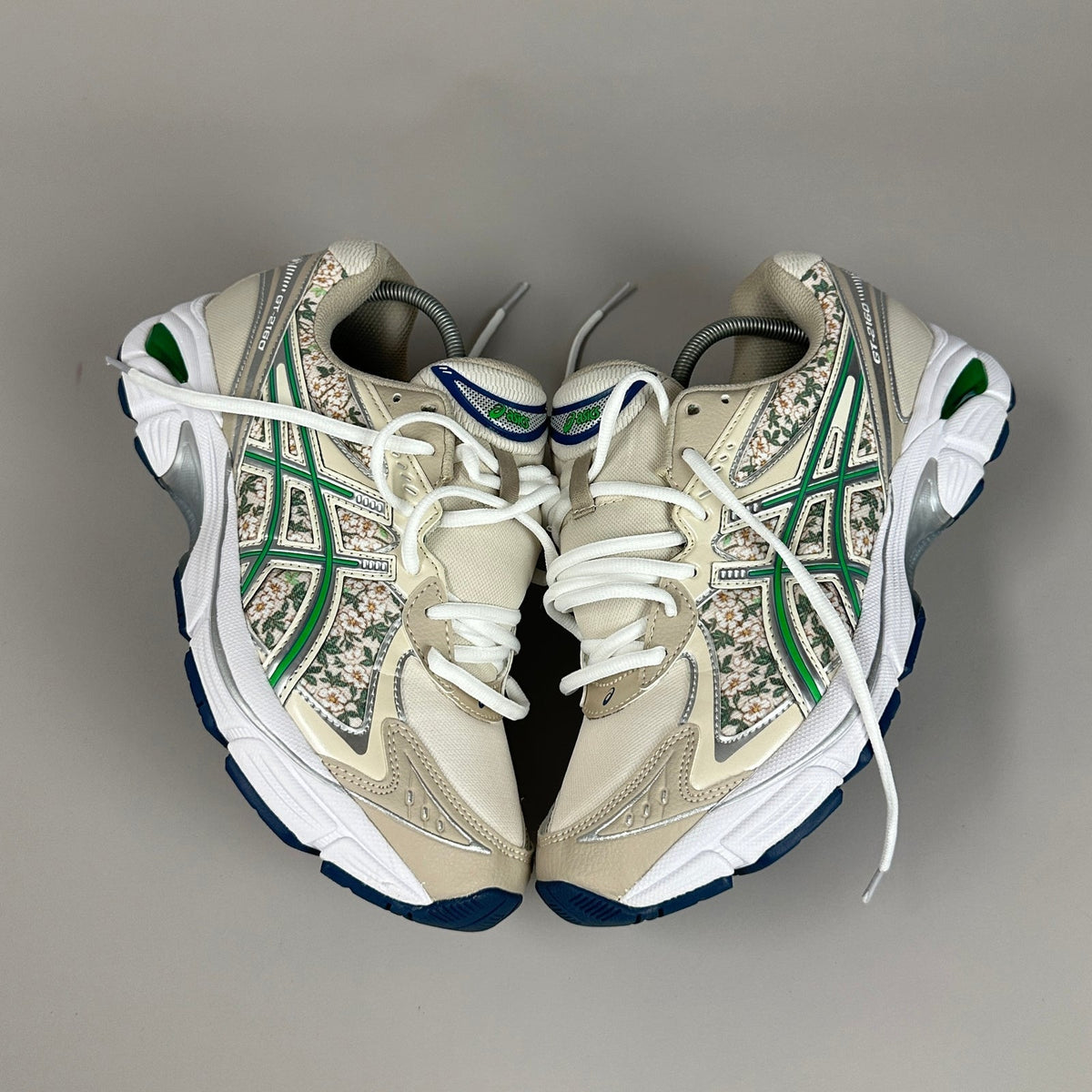 ASICS Gel Nimbus 16 - Crème / Vert - Sneykers