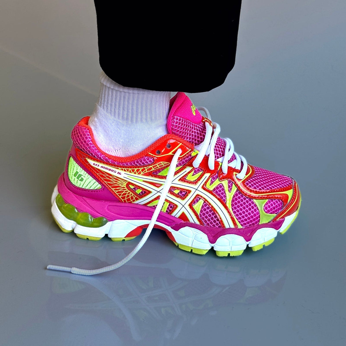 ASICS Gel Nimbus 16 - Fuchsia / Rouge - Sneykers