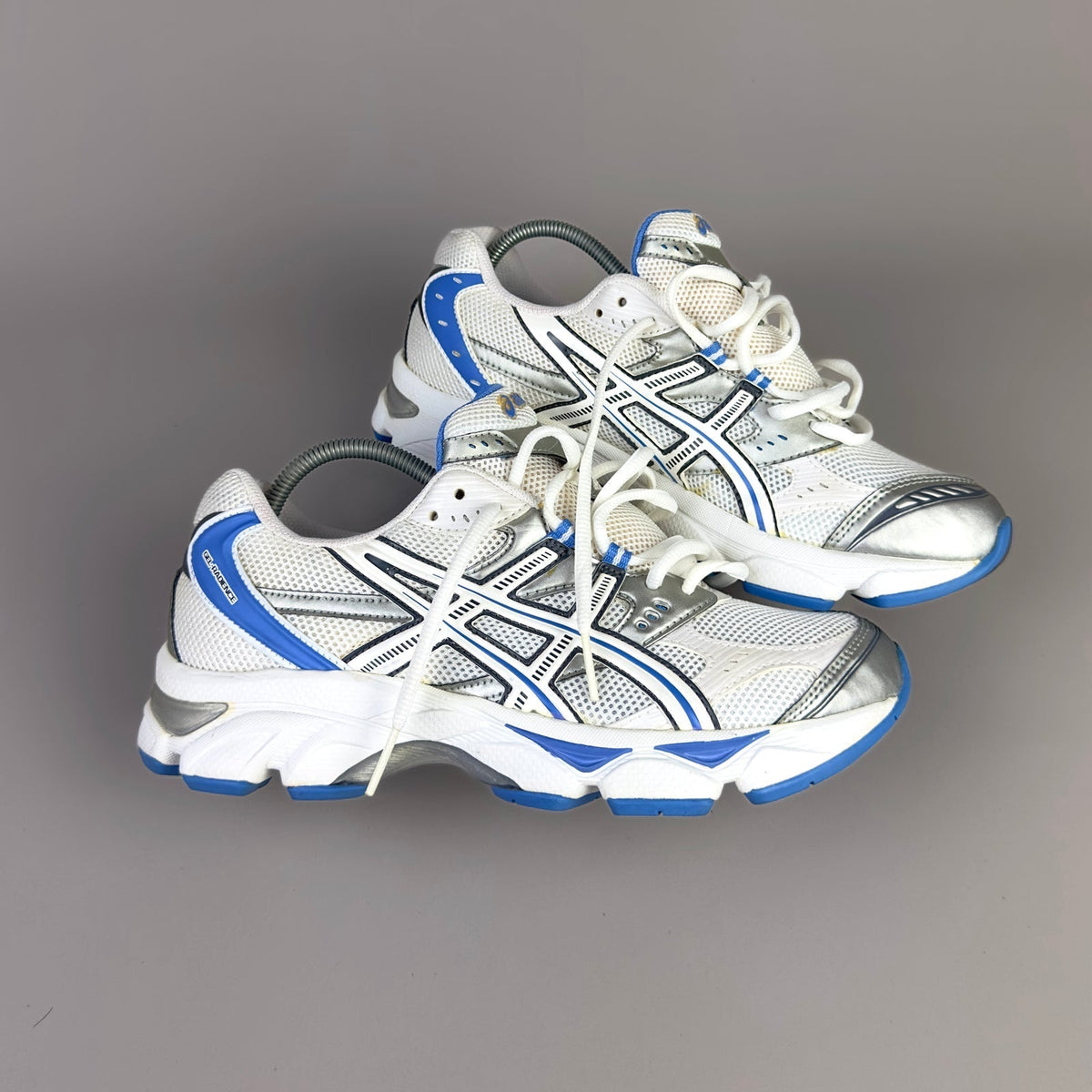 ASICS Gel Nimbus 16 - Blanc / Bleu Azur / Noir - Sneykers