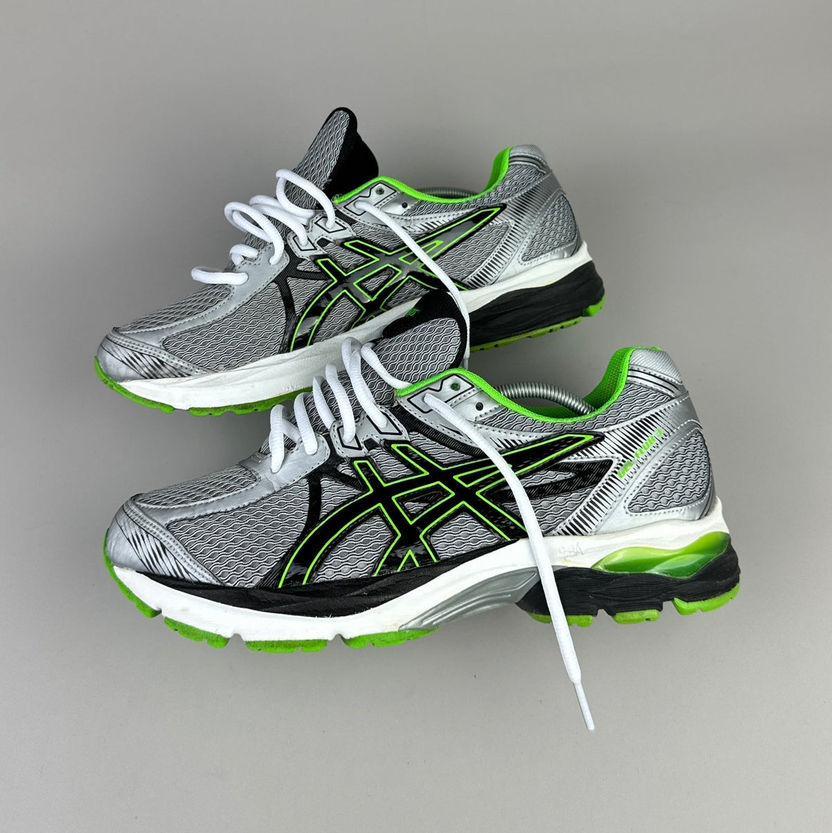 ASICS Gel Nimbus 16 - Argent / Noir - Sneykers