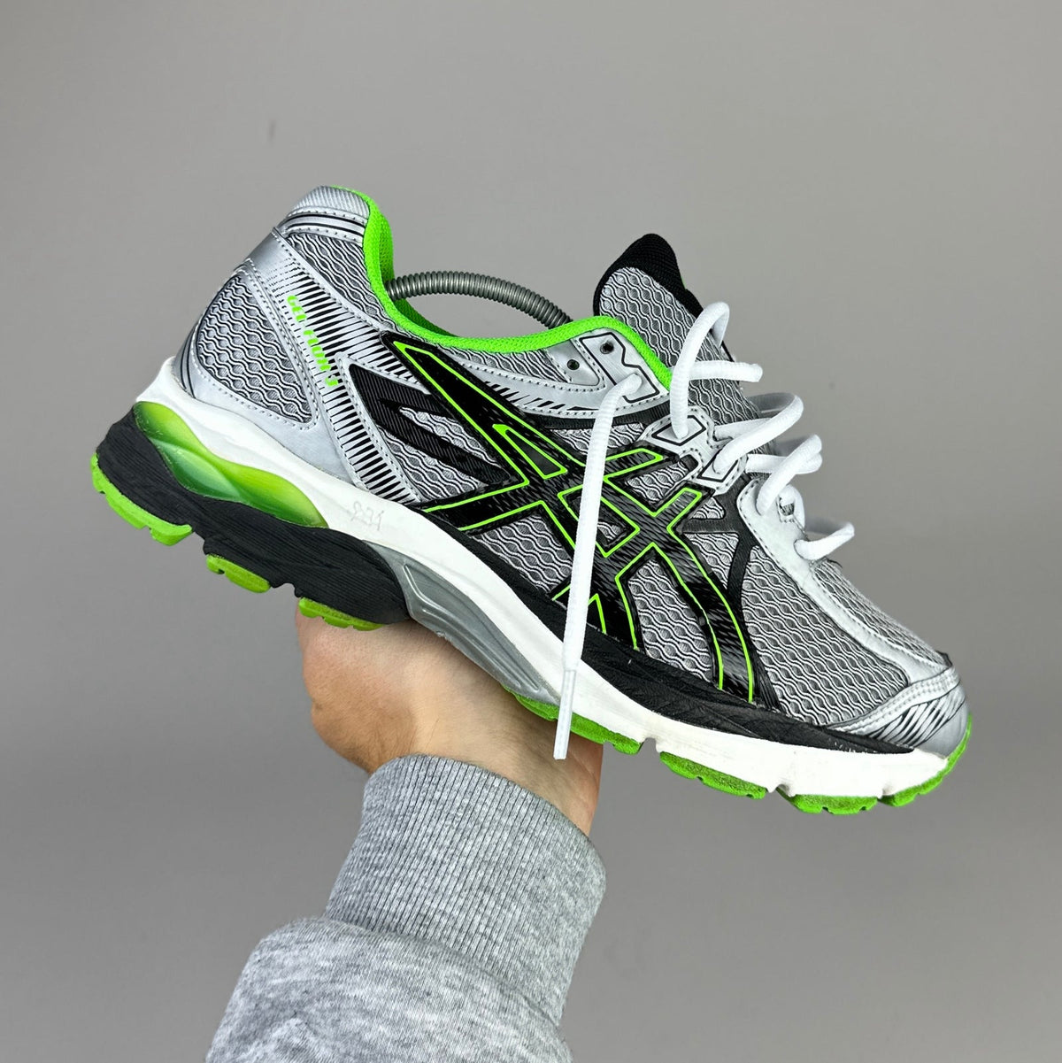 ASICS Gel Nimbus 16 - Argent / Noir - Sneykers