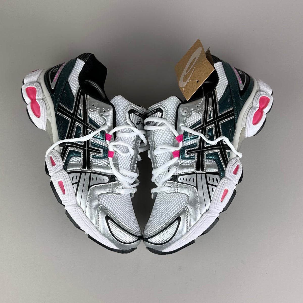 ASICS Gel Nimbus 16 - Blanc / Turquoise / Rose Fluo - Sneykers