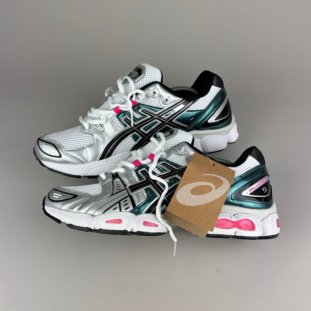 ASICS Gel Nimbus 16 - Blanc / Turquoise / Rose Fluo - Sneykers