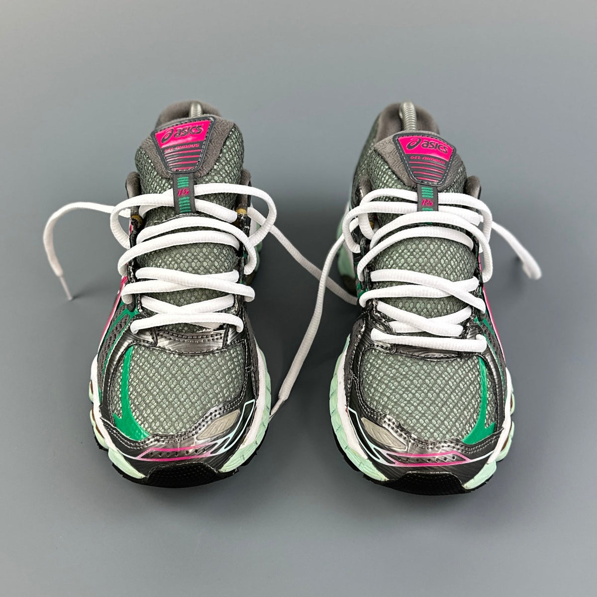ASICS Gel Nimbus 16 - Gris / Vert - Sneykers