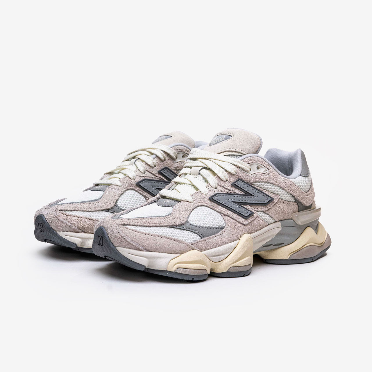 New Balance 9060 Moonbeam Sea Salt