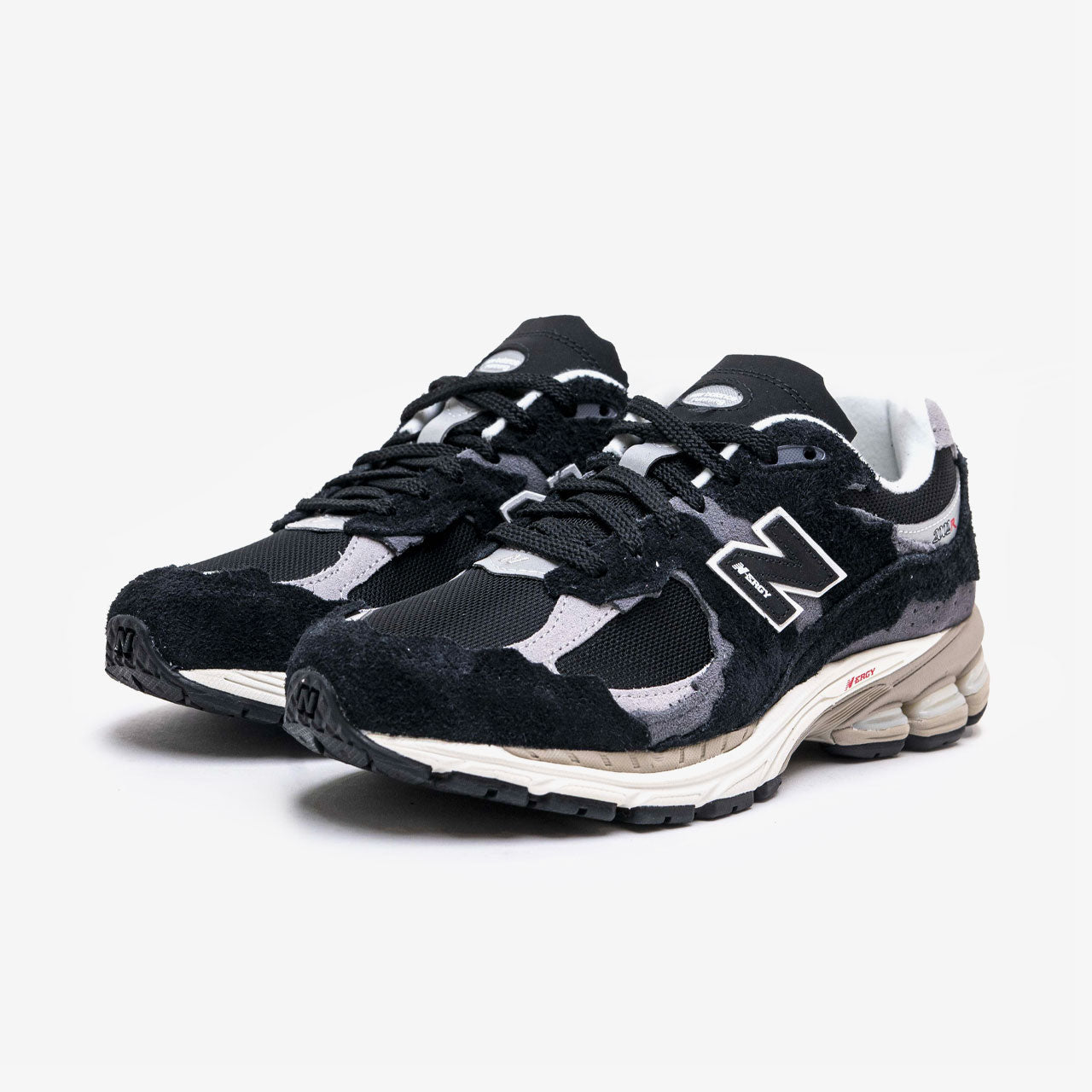 New Balance 2002R Protection Pack Black Grey